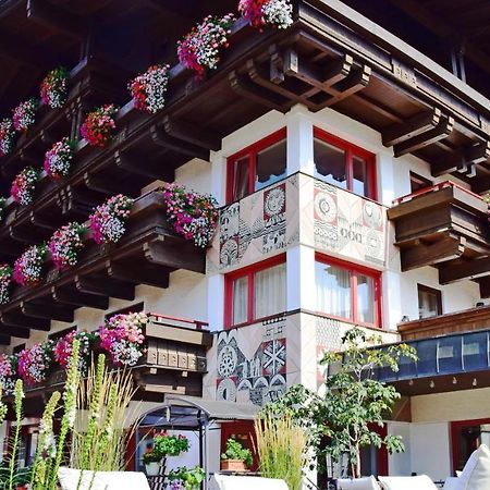 Hotel & Art Kristiana ザールバッハ・ヒンターグレム エクステリア 写真